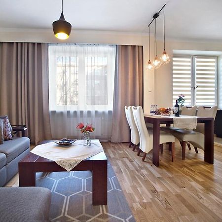 Niepodleglosci Serviced Apartments وارسو المظهر الخارجي الصورة