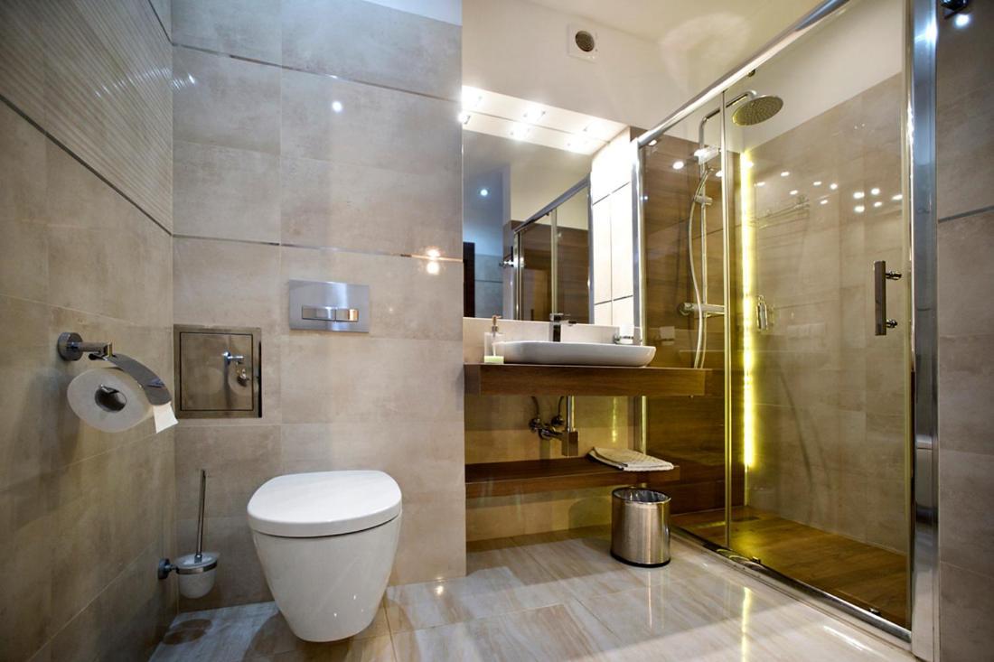 Niepodleglosci Serviced Apartments وارسو المظهر الخارجي الصورة